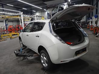 Nissan Leaf Leaf (ZE0) Hatchback Leaf (EM61) [80kW]  (11-2010/12-2017) picture 4