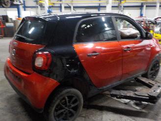 Smart Forfour Forfour (453) Hatchback 5-drs 1.0 12V (H4D-A401) [52kW]  (07-2014/...)= picture 3