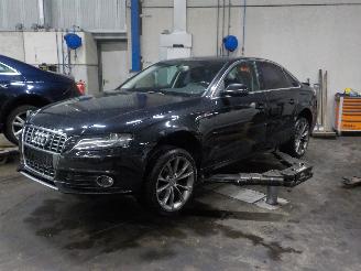 Audi A4 A4 Quattro Sedan 2.0 TFSI 16V (CAEB) [155kW]  (08-2008/12-2015) picture 1