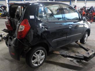 Hyundai I-10 i10 (F5) Hatchback 1.1i 12V (G4HG5) [51kW]  (04-2011/12-2013) picture 3