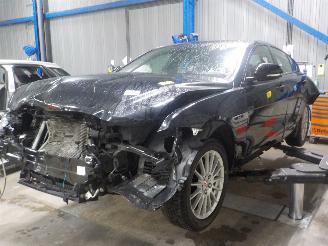 Uttjänta bilar auto Jaguar XE XE Sedan 2.0 D E-Performance 16V (204DTD(AJ20D4)) [120kW]  (03-2015/..=
=2E) 2018/10