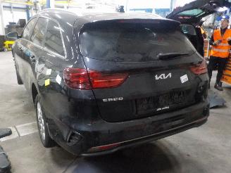 Kia Cee d Ceed Sportswagon (CDF) Combi 5-drs 1.0i T-GDi 12V (G3LE) [88kW]  (05-2=
018/...) picture 4