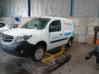 Vrakbiler auto Mercedes Citan Citan (415.6) Van 1.5 108 CDI (OM607.951(K9K)) [55kW]  (11-2012/08-202=
1) 2017/0