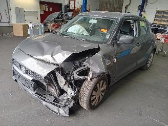 Vrakbiler auto Suzuki Swift Swift (ZC/ZD) Hatchback 5-drs 1.2 Dual Jet 16V Smart Hybrid (K12D) [61=
kW]  (06-2020/...) 2021