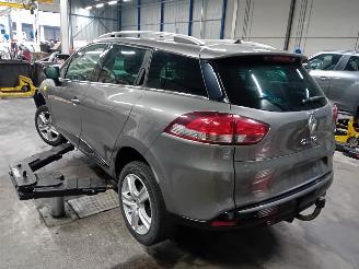 Renault Clio Clio IV Estate/Grandtour (7R) Combi 5-drs 1.5 Energy dCi 90 FAP (K9K-6=
08(K9K-B6)) [66kW]  (11-2012/08-2021) picture 4