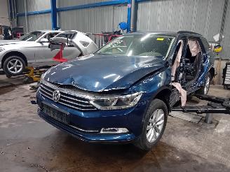 Vrakbiler auto Volkswagen Passat Passat Variant (3G5) Combi 1.6 TDI 16V (DCXA) [88kW]  (08-2014/11-2020=
) 2017/6
