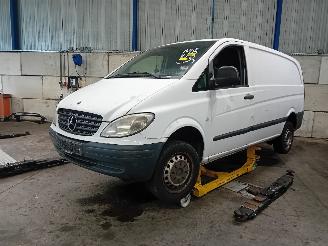 Vrakbiler auto Mercedes Vito Vito (639.6) Van 2.2 111 CDI 16V (OM646.982) [85kW]  (07-2007/08-2010)= 2009/0
