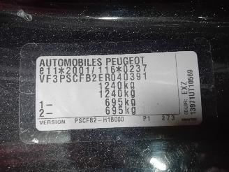 Peugeot 108 108 Hatchback 1.0 12V (1KRFE(CFB)) [51kW]  (05-2014/...) picture 6