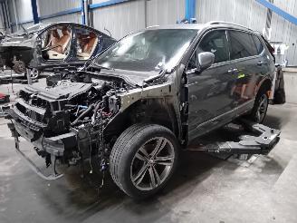 Vrakbiler auto Volkswagen Tiguan Tiguan Allspace (BW2) SUV 1.5 TSI 16V Evo BlueMotion Technology (DADA)=
 [110kW]  (09-2018/...) 2019/0