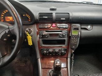 Mercedes C-klasse C Combi (S203) Combi 1.8 C-180K 16V (M271.946) [105kW]  (05-2002/08-20=
07) picture 16