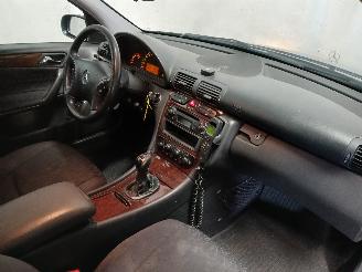 Mercedes C-klasse C Combi (S203) Combi 1.8 C-180K 16V (M271.946) [105kW]  (05-2002/08-20=
07) picture 8