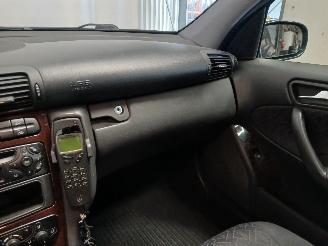 Mercedes C-klasse C Combi (S203) Combi 1.8 C-180K 16V (M271.946) [105kW]  (05-2002/08-20=
07) picture 15