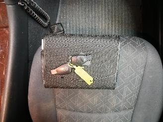 Mercedes C-klasse C Combi (S203) Combi 1.8 C-180K 16V (M271.946) [105kW]  (05-2002/08-20=
07) picture 18