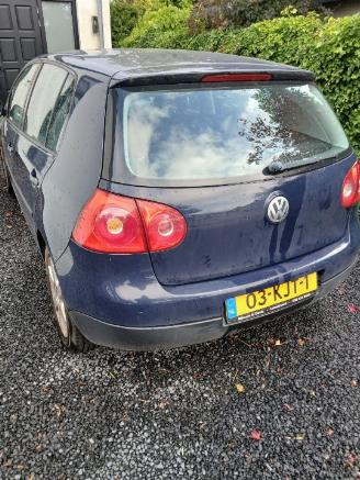 Volkswagen Golf Golf V (1K1) Hatchback 1.6 FSI 16V (BLP) [85kW]  (10-2003/07-2008) picture 3