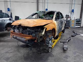 Sloopauto Volkswagen Golf Golf VII (AUA) Hatchback 2.0 R 4Motion 16V (CJXC) [221kW]  (11-2013/08=
-2020) 2016/1