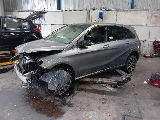 Mercedes B-klasse B (W246) Hatchback 1.6 B-200 BlueEFFICIENCY Turbo 16V (M270.910) [115k=
W]  (11-2011/12-2018) picture 1