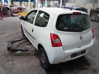 Renault Twingo Twingo II (CN) Hatchback 3-drs 1.2 16V (D4F-764(D4F-E7)) [55kW]  (03-2=
007/09-2014) picture 4