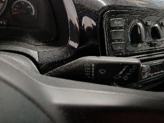 Volkswagen Up! Up! (121) Hatchback 1.0 12V 60 (CHYA) [44kW]  (08-2011/08-2020) picture 17