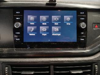 Volkswagen Polo Polo VI (AW1) Hatchback 5-drs 1.0 MPi 12V (DFNB) [48kW]  (06-2017/02-2=
020) picture 18