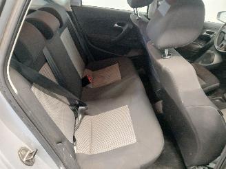 Volkswagen Polo Polo V (6R) Hatchback 1.2 12V (CGPB(Euro 5)) [44kW]  (06-2009/05-2014)= picture 9