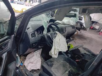 Volkswagen Golf Golf Sportsvan (AUVS) MPV 1.0 TSI 12V BlueMotion Technology (CHZD) [85=
kW]  (05-2015/12-2021) picture 5