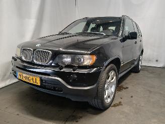 Voiture accidenté BMW X5 X5 (E53) SUV 4.4 V8 32V (M62-B44(448S2)) [210kW]  (01-2000/09-2003) 2001/6
