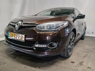 krockskadad bil auto Renault Mégane Megane III Grandtour (KZ) Combi 5-drs 1.2 16V TCE 130 (H5F-404(H5F-B4)=
) [97kW]  (01-2013/02-2016) 2014/9