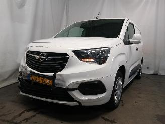 Damaged car Opel Combo Combo Cargo Van 1.5 CDTI 100 (D15DT(DV5RD)) [75kW]  (08-2018/...) 2019/10