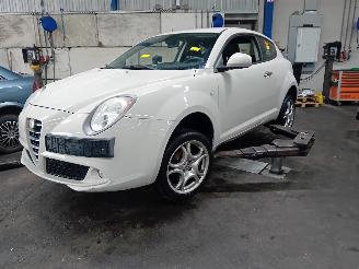 Uttjänta bilar auto Alfa Romeo MiTo MiTo (955) Hatchback 1.3 JTDm 16V Eco (199.B.4000) [62kW]  (01-2011/12=
-2015) 2011