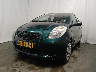 krockskadad bil auto Toyota Yaris Yaris II (P9) Hatchback 1.3 16V VVT-i (2SZFE) [64kW]  (08-2005/11-2010=
) 2006/7