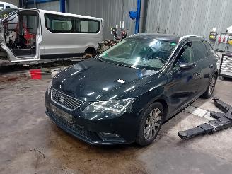 Dezmembrări autoturisme Seat Leon Leon ST (5FF) Combi 5-drs 1.6 TDI 16V (DBKA) [81kW]  (09-2013/08-2020)= 2014/12