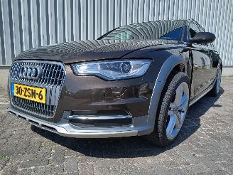 Coche accidentado Audi A6 A6 Allroad Quattro (C7) Combi 3.0 TDI V6 24V (CDUD) [180kW]  (01-2012/=
06-2016) 2013/1