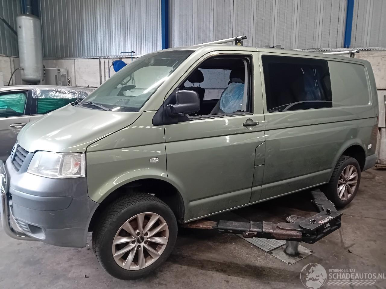 Volkswagen Transporter Transporter T5 Van 2.5 TDi (BNZ) [96kW]  (04-2003/11-2009)