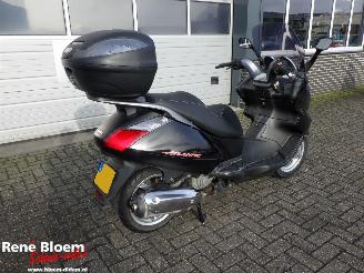 Aprilia Atlantic 125 SP picture 4