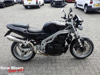 Triumph Speed Triple 955i picture 2