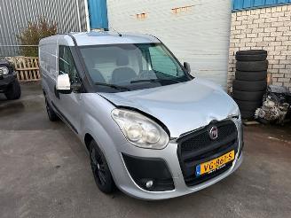 damaged passenger cars Fiat Doblo 1.6 MULTIJET SX MAXI AUTOM 2014/2