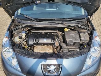 Peugeot 207 Peugeot 207 5 Drs 1.4 VTi Cool \'n Blue picture 18
