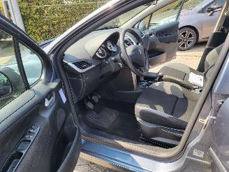 Peugeot 207 Peugeot 207 5 Drs 1.4 VTi Cool \'n Blue picture 15