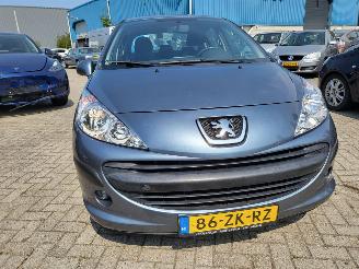 Peugeot 207 Peugeot 207 5 Drs 1.4 VTi Cool \'n Blue picture 16