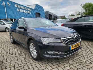 Avarii autoturisme Skoda Superb Superb Combi 1.5 TSI ACT Business Edition Plus rijdbaar 2022/7