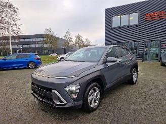 Coche accidentado Hyundai Kona BENZINE / NAVI / CAMERA 2024/4