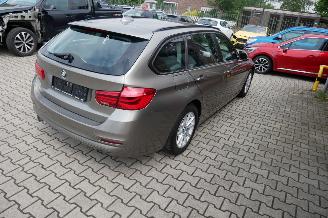 BMW 3-serie 318 D TOURING ADVANTAGE picture 3