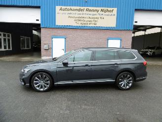 Auto incidentate Volkswagen Passat GTE R-LINE PLUG-IN PANORAMADAK ACC VIRTUAL COCKPIT MASSAGE 2020/11