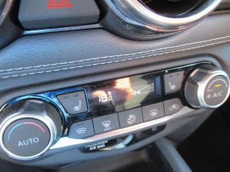 Nissan Juke 1.0B N-Connect 26.700km Climatronic Camera StoelVerwarming CruiseControl..... picture 15