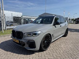 Unfallwagen BMW X5 xDrive 30d High Executive 2020/1