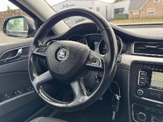 Skoda Superb 1.6 TDI 77Kw  Clima - Navi - Euro6 picture 16