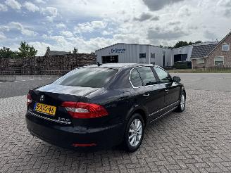 Skoda Superb 1.6 TDI 77Kw  Clima - Navi - Euro6 picture 3