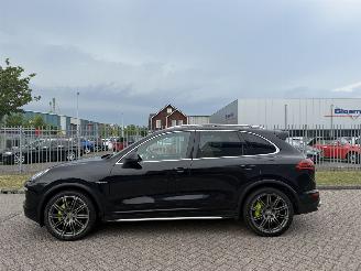 Porsche Cayenne 3.0 S E-Hybrid picture 2