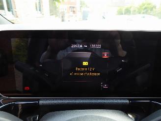 Mercedes B-klasse 180d AMG picture 10