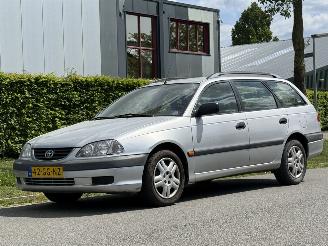 ocasión turismos Toyota Avensis 1.8-16V AIRCO 2000/11